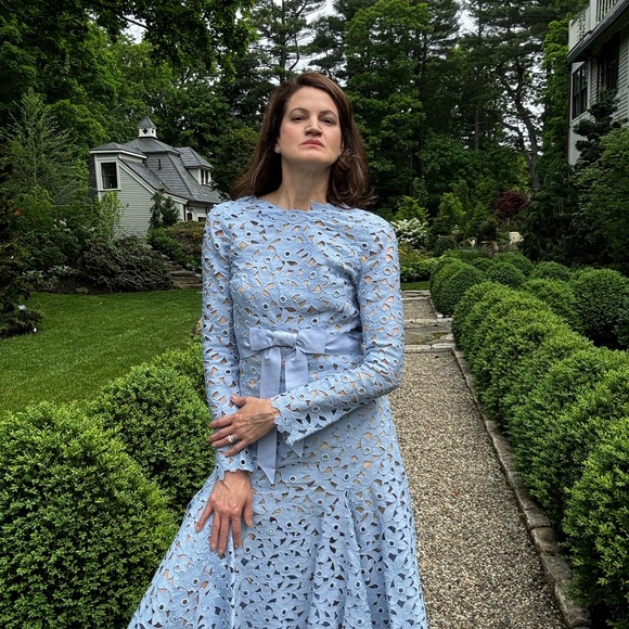 Asymmetrical Guipure dress by Oscar De La Renta - Picture 6 of 6